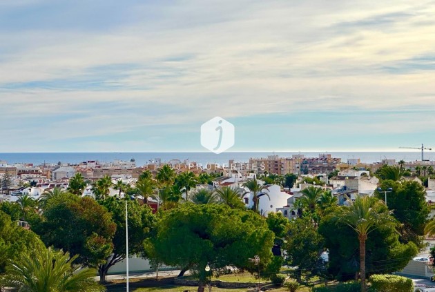 Tweedehands - Appartement / flat -
Torrevieja - Playa del Cura