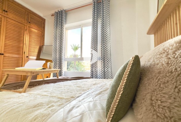 Tweedehands - Appartement / flat -
Torrevieja - Playa del Cura