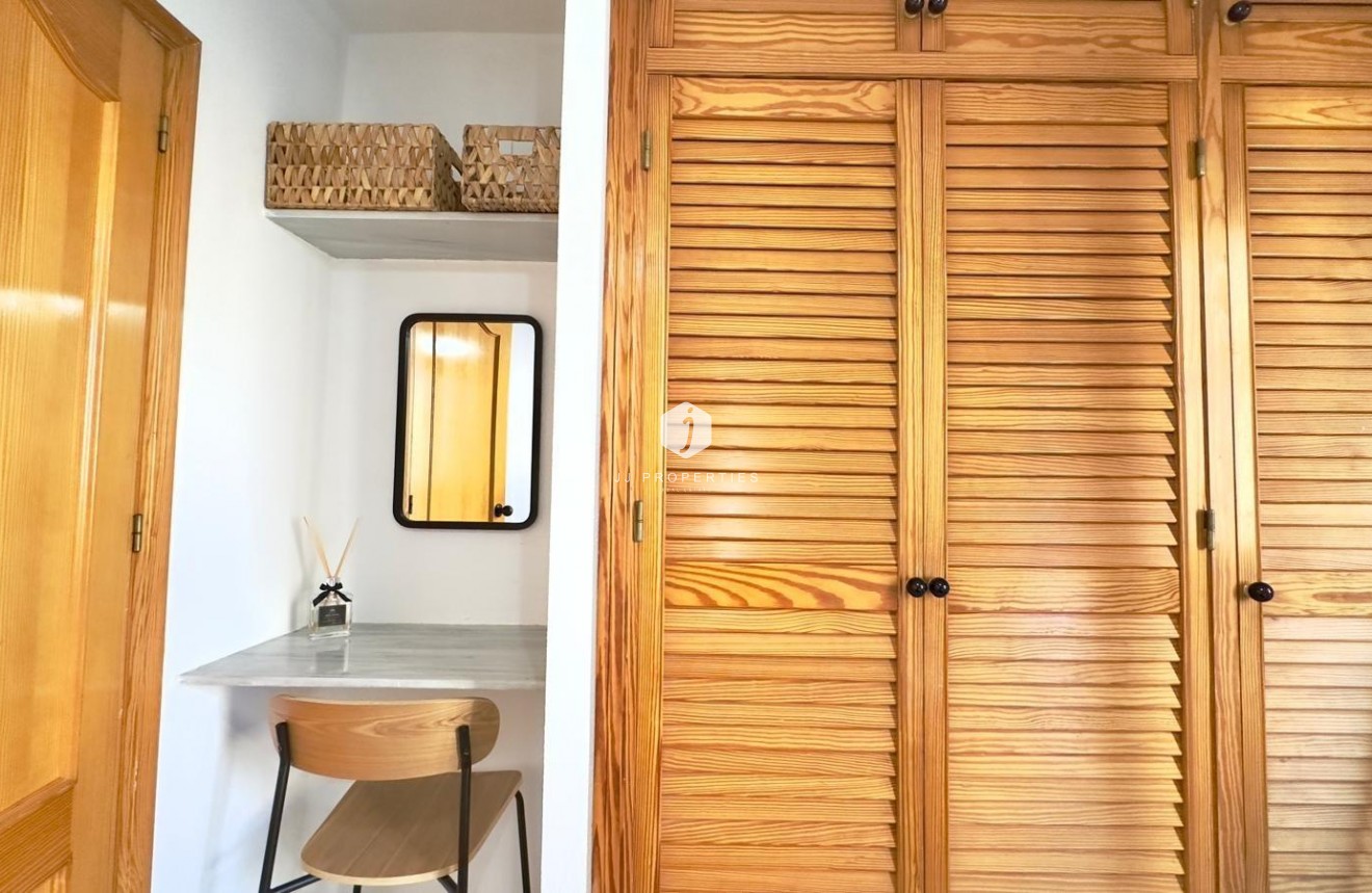 Tweedehands - Appartement / flat -
Torrevieja - Playa del Cura