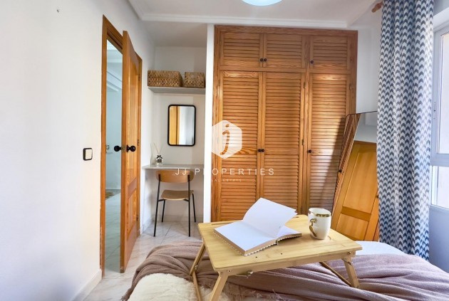 Tweedehands - Appartement / flat -
Torrevieja - Playa del Cura