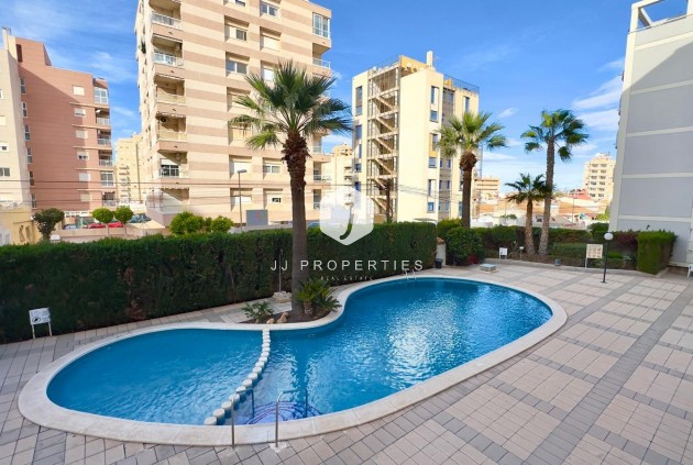 Tweedehands - Appartement / flat -
Torrevieja - Playa del Cura