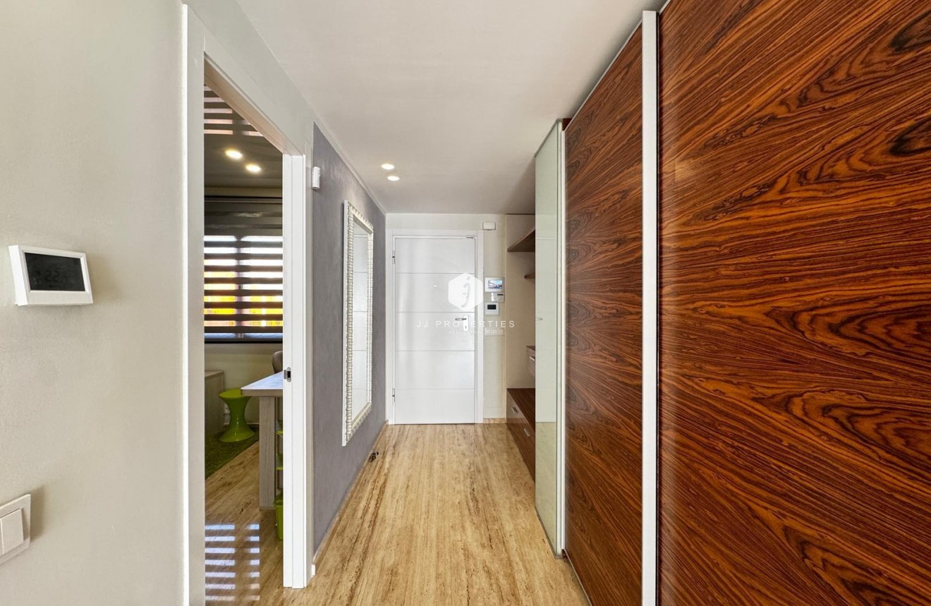 Resale - Penthouse -
Torrevieja - Estacion de autobuses