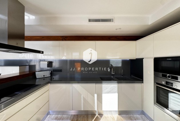 Resale - Penthouse -
Torrevieja - Estacion de autobuses