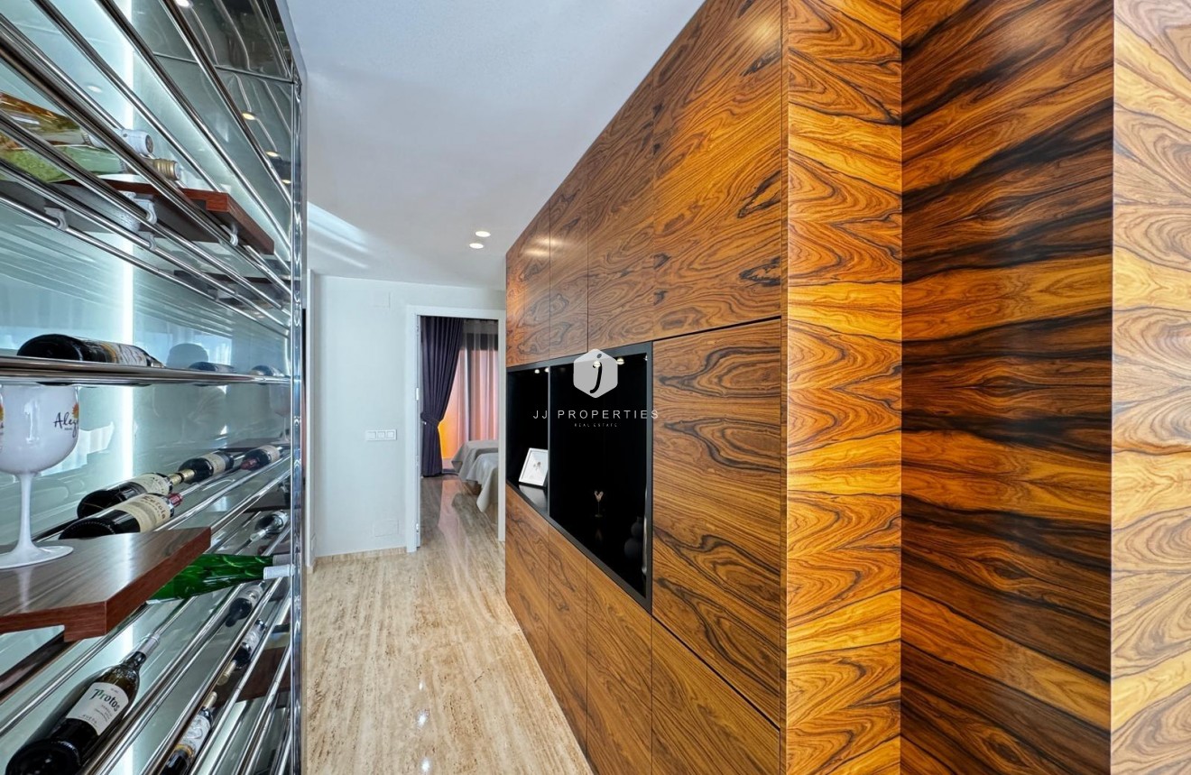 Resale - Penthouse -
Torrevieja - Estacion de autobuses