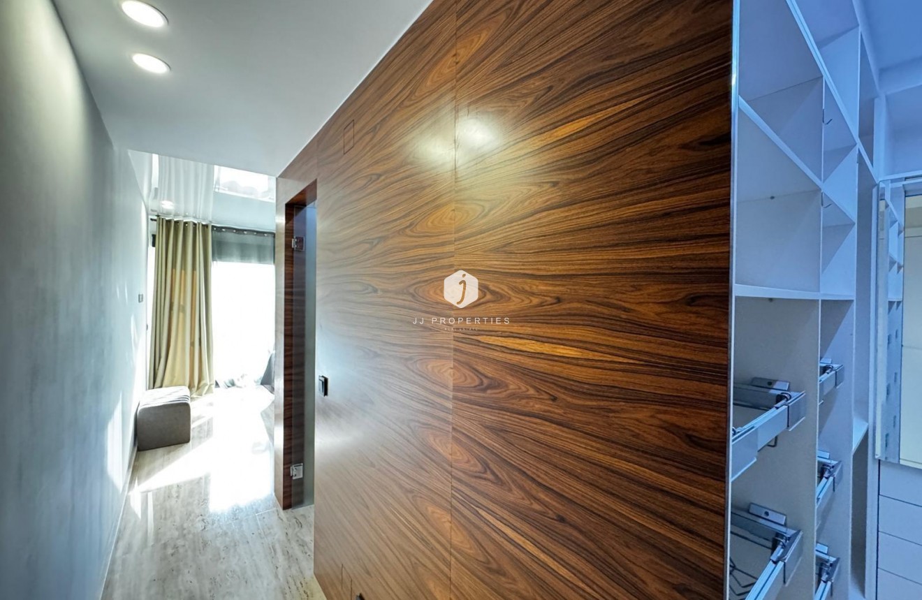 Resale - Penthouse -
Torrevieja - Estacion de autobuses