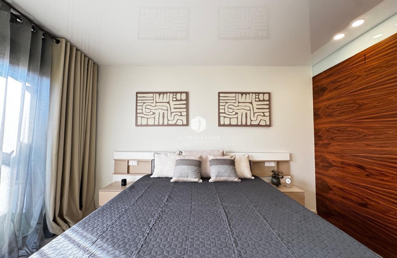 Resale - Penthouse -
Torrevieja - Estacion de autobuses