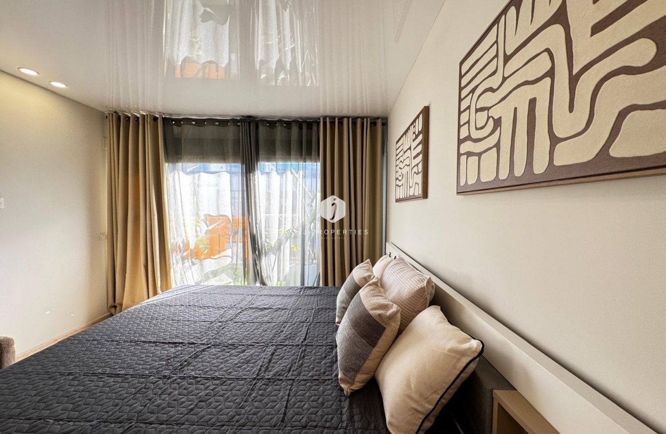 Resale - Penthouse -
Torrevieja - Estacion de autobuses