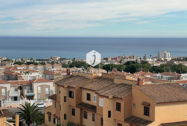 Resale - Apartment / flat -
Torrevieja - aguas nuevas