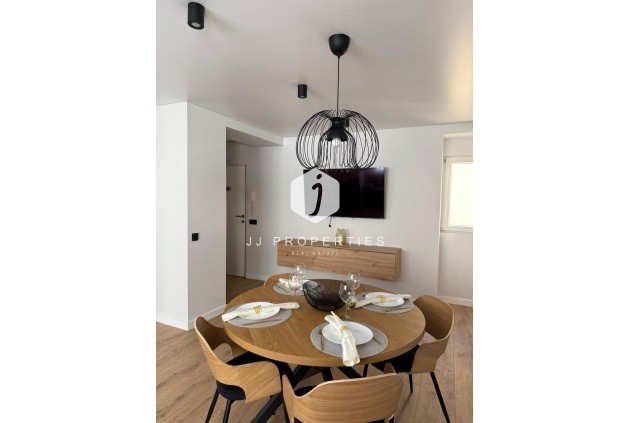 Resale - Apartment / flat -
Torrevieja - Paseo maritimo