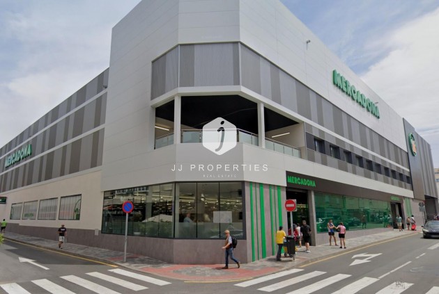 Resale - Apartment / flat -
Torrevieja - Paseo maritimo