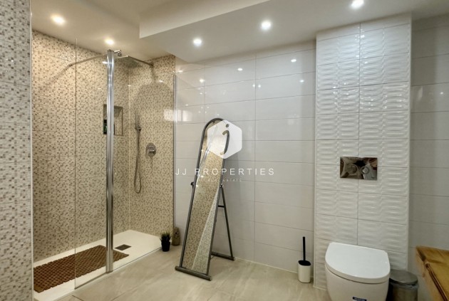 Aus zweiter Hand - Villa -
Orihuela Costa - Costa Blanca