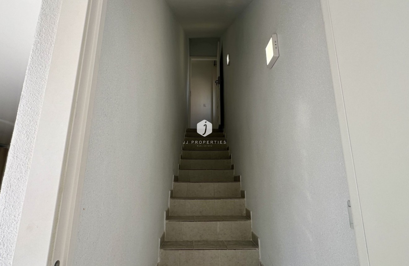 Aus zweiter Hand - Villa -
Orihuela Costa - Costa Blanca