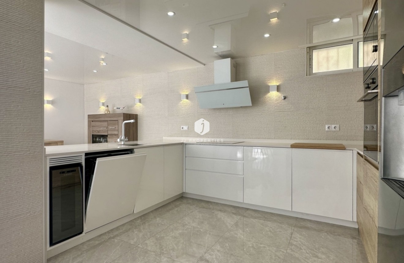 Aus zweiter Hand - Villa -
Orihuela Costa - Costa Blanca