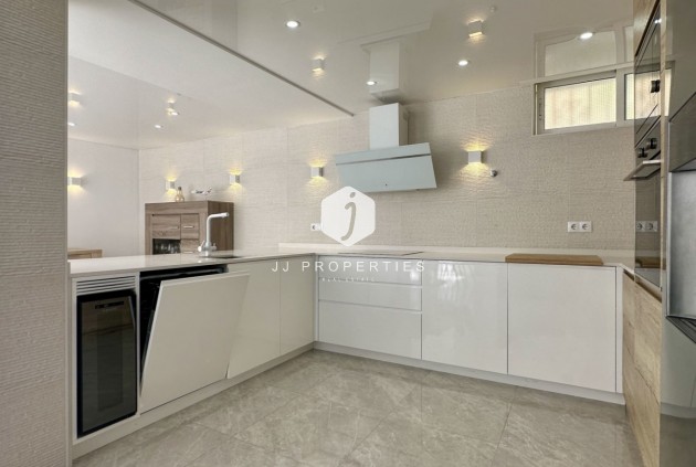 Aus zweiter Hand - Villa -
Orihuela Costa - Costa Blanca