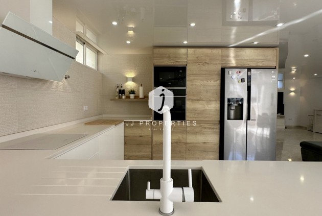 Aus zweiter Hand - Villa -
Orihuela Costa - Costa Blanca