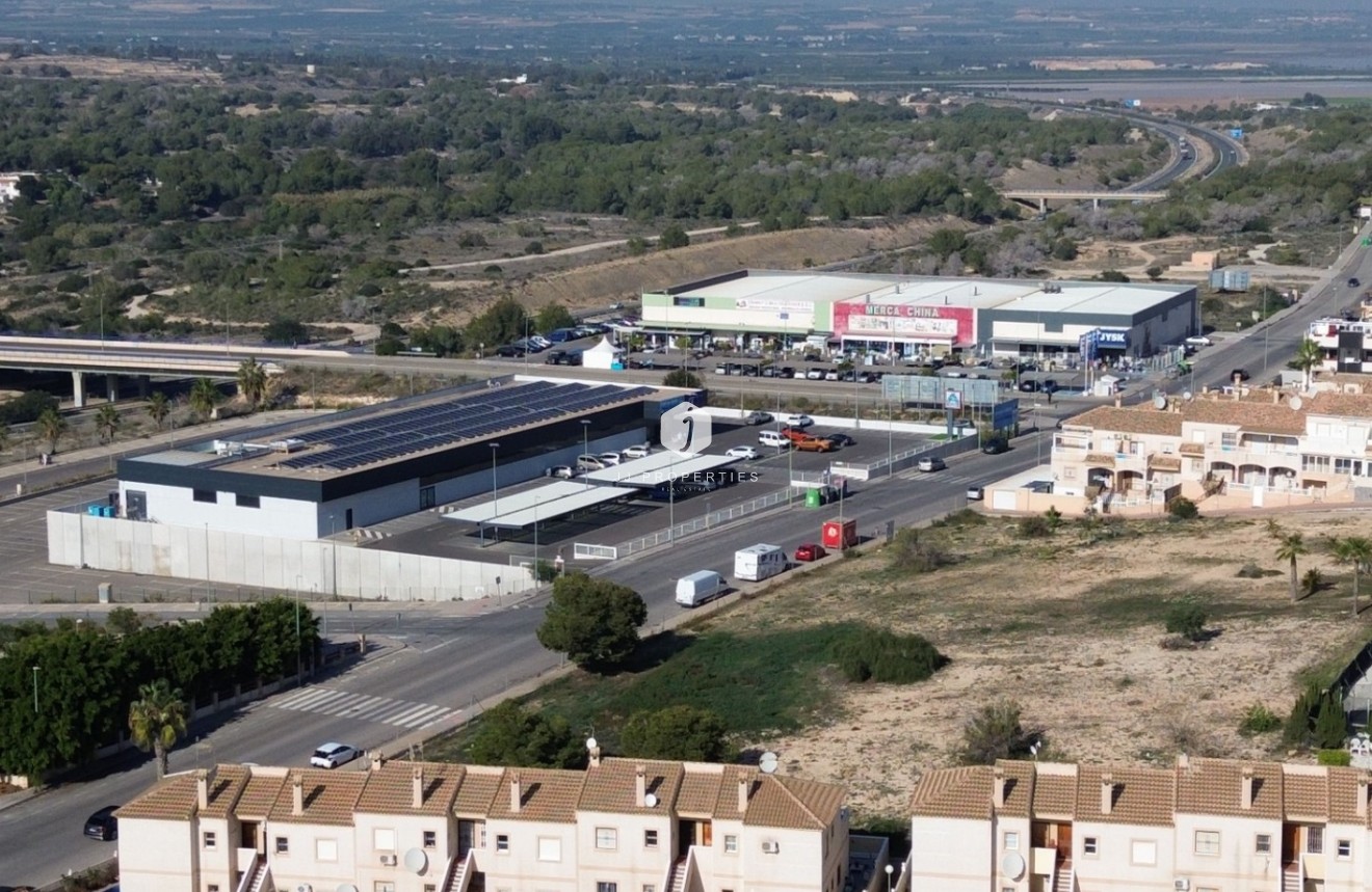 Aus zweiter Hand - Villa -
Orihuela Costa - Costa Blanca