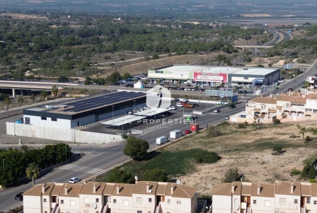 Aus zweiter Hand - Villa -
Orihuela Costa - Costa Blanca