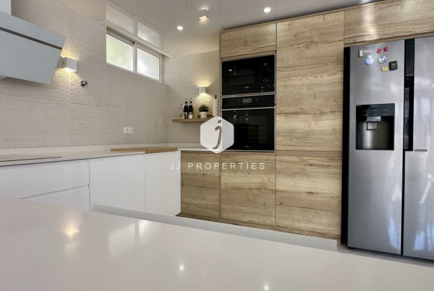 Aus zweiter Hand - Villa -
Orihuela Costa - Costa Blanca