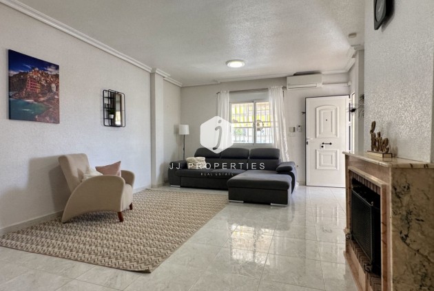 Aus zweiter Hand - Villa -
Orihuela Costa - Costa Blanca