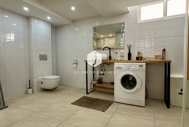 Aus zweiter Hand - Villa -
Orihuela Costa - Costa Blanca