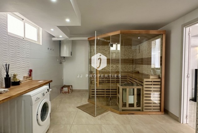 Aus zweiter Hand - Villa -
Orihuela Costa - Costa Blanca