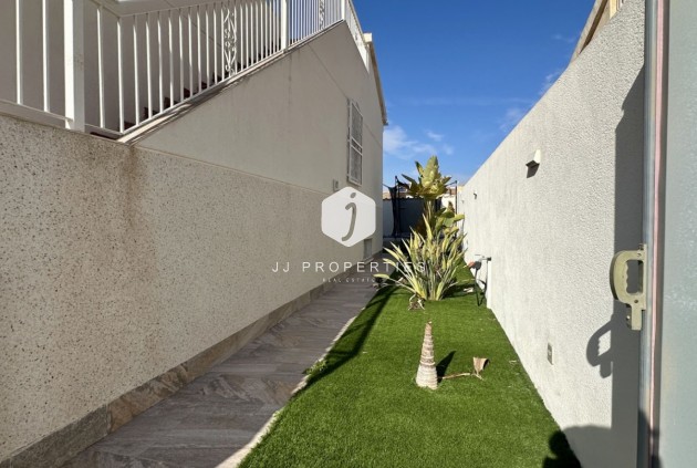 Aus zweiter Hand - Villa -
Orihuela Costa - Costa Blanca