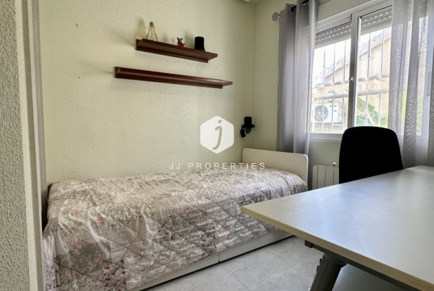 Aus zweiter Hand - Villa -
Orihuela Costa - Costa Blanca