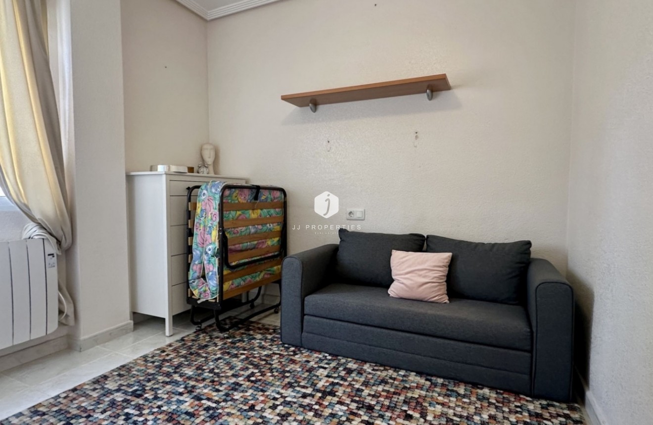 Aus zweiter Hand - Villa -
Orihuela Costa - Costa Blanca