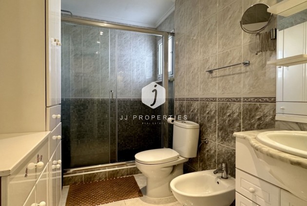 Aus zweiter Hand - Villa -
Orihuela Costa - Costa Blanca