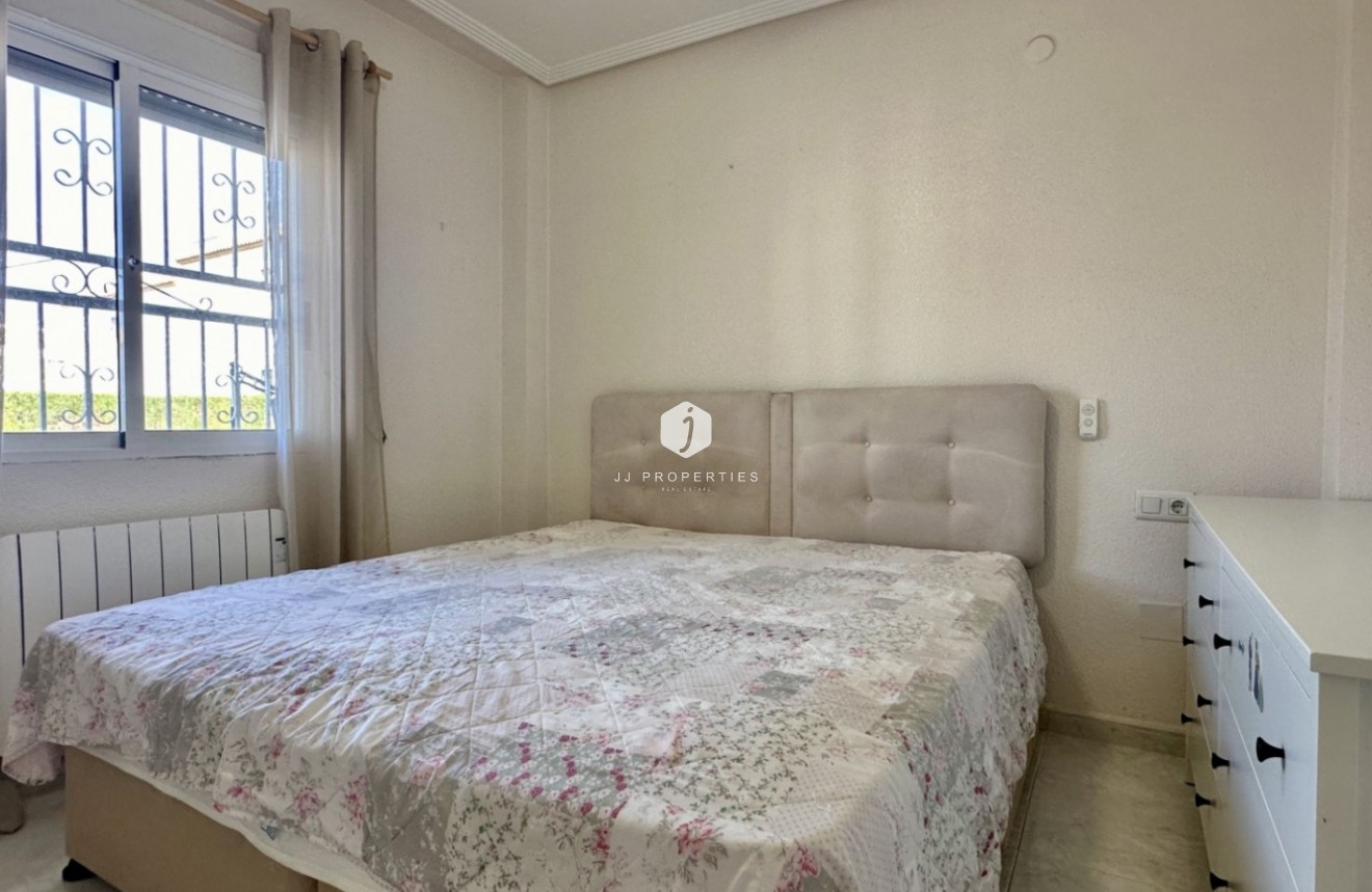 Aus zweiter Hand - Villa -
Orihuela Costa - Costa Blanca