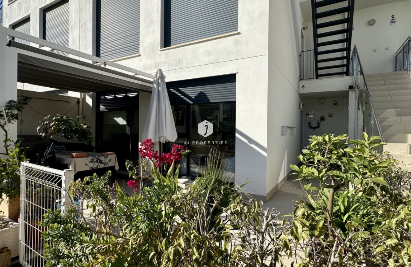 Aus zweiter Hand - Wohnung -
Orihuela Costa - Costa Blanca