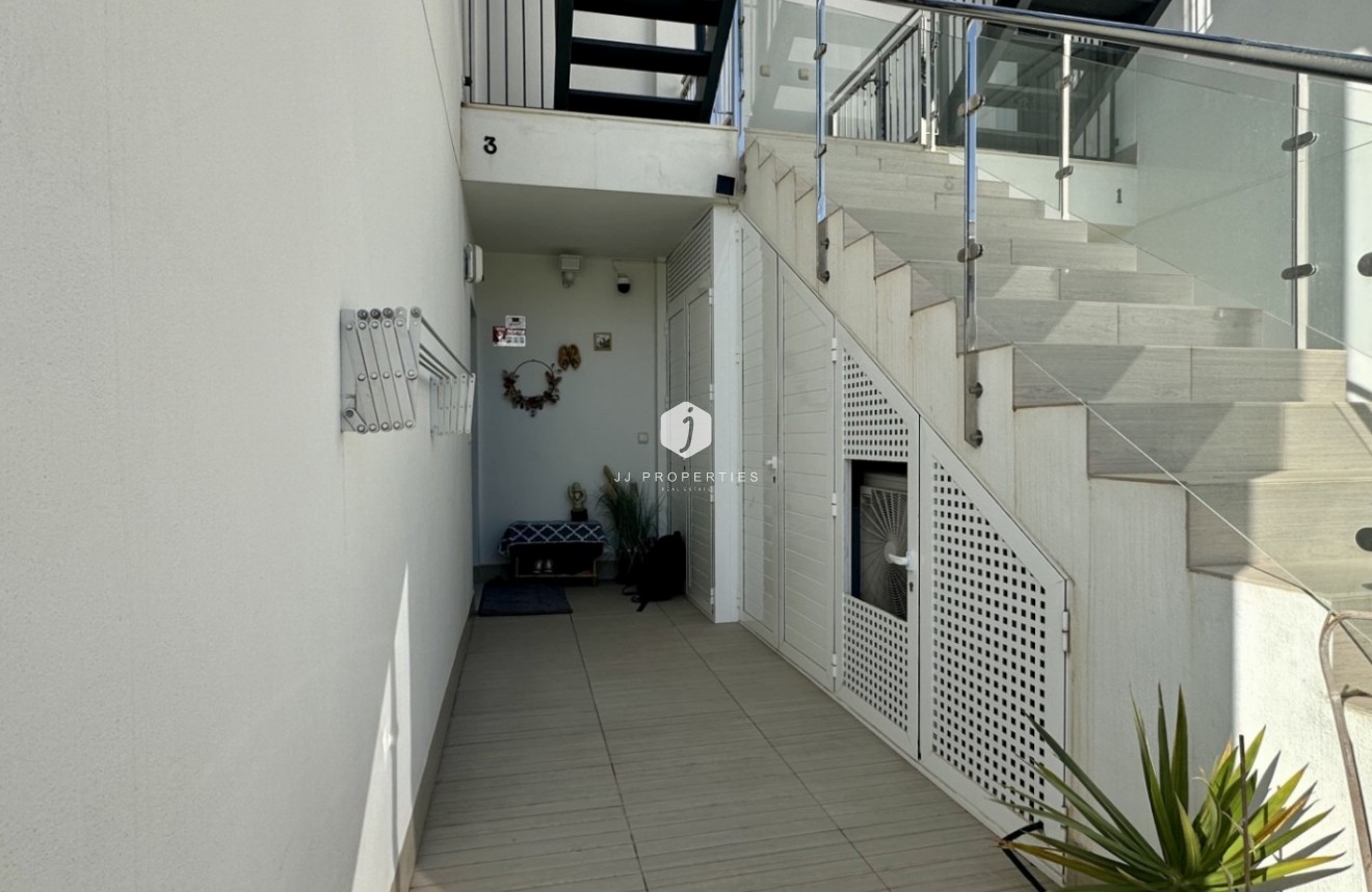 Aus zweiter Hand - Wohnung -
Orihuela Costa - Costa Blanca