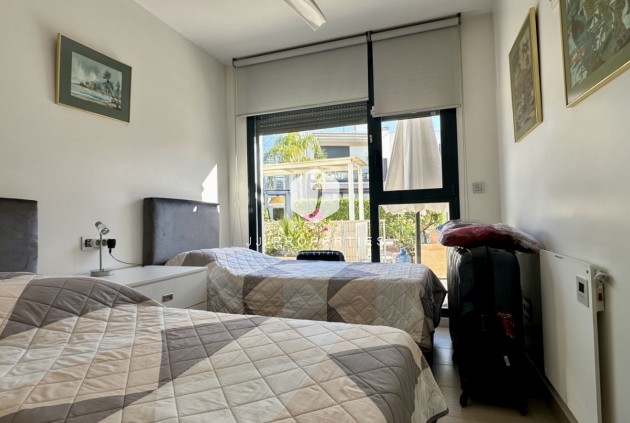 Aus zweiter Hand - Wohnung -
Orihuela Costa - Costa Blanca