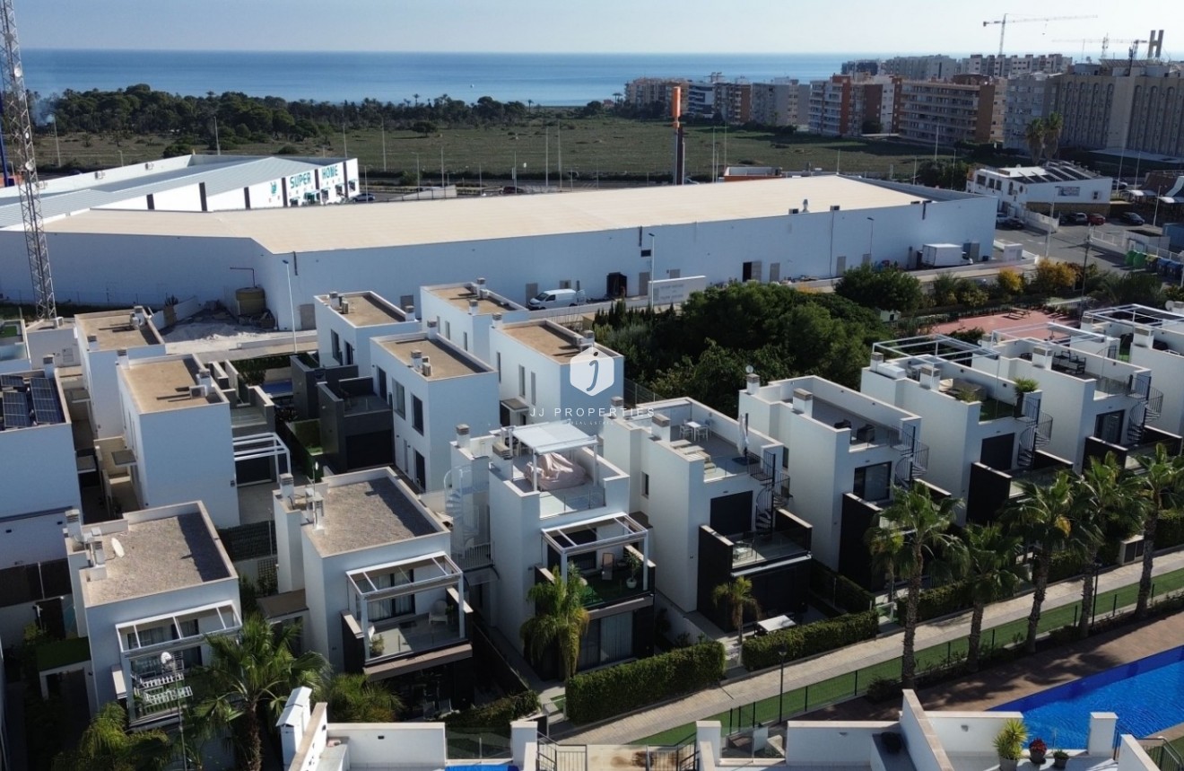 Aus zweiter Hand - Wohnung -
Orihuela Costa - Costa Blanca