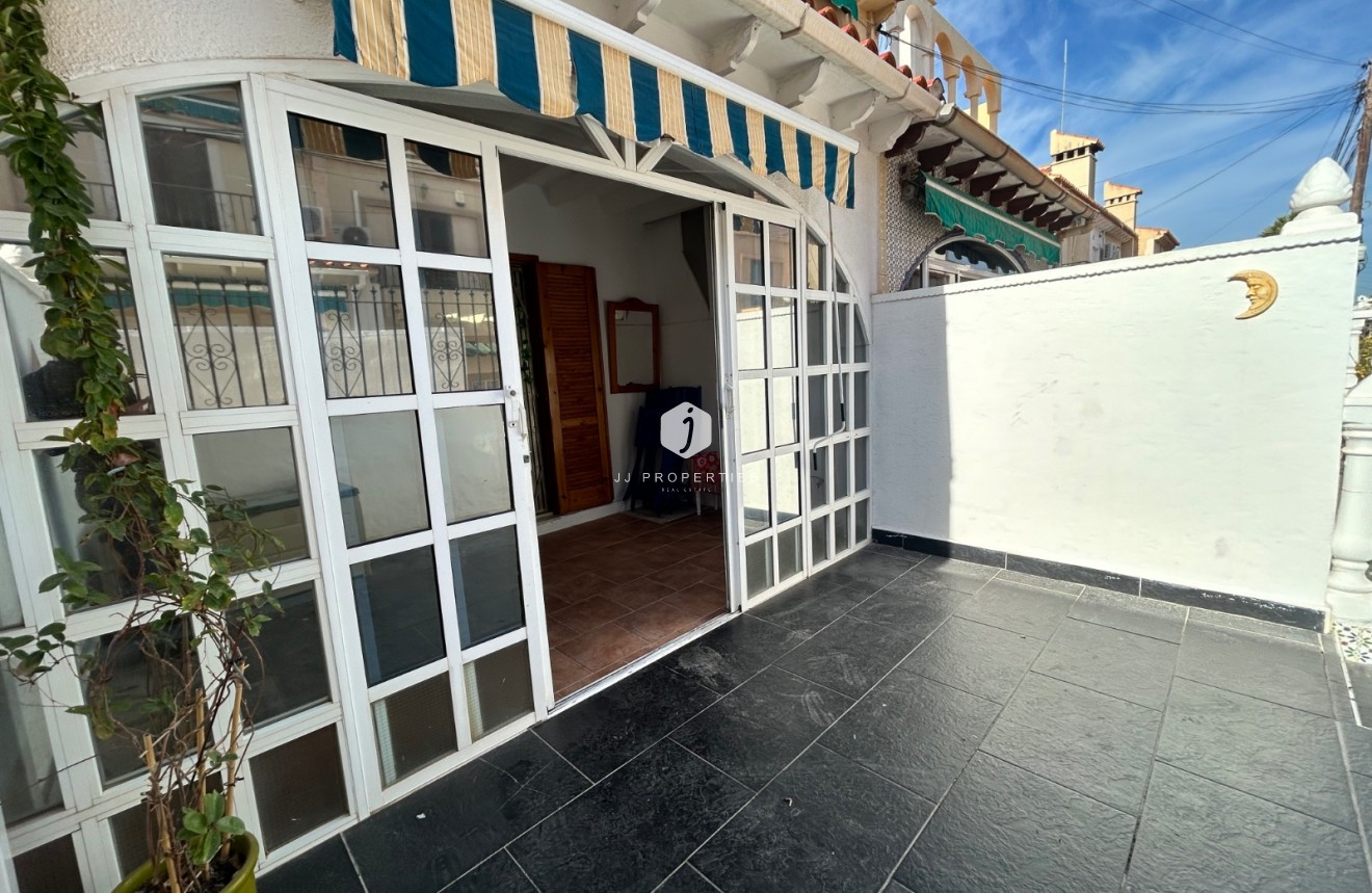 Resale - Chalet -
El Chaparral - Inland