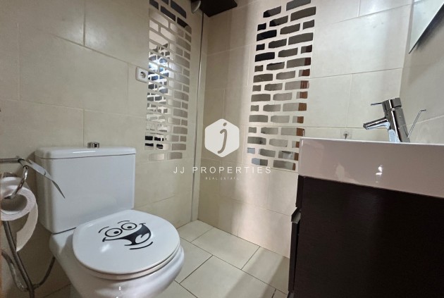 Resale - Chalet -
El Chaparral - Inland