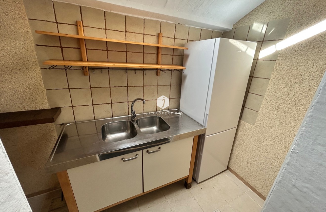 Resale - Chalet -
El Chaparral - Inland