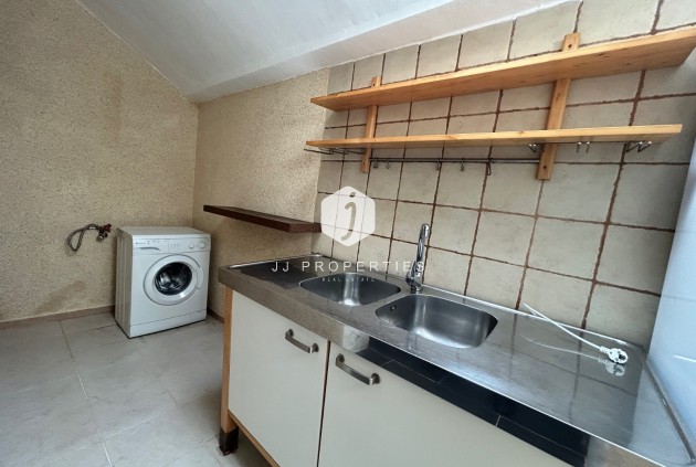 Resale - Chalet -
El Chaparral - Inland