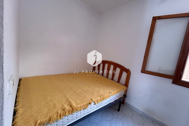 Resale - Chalet -
El Chaparral - Inland