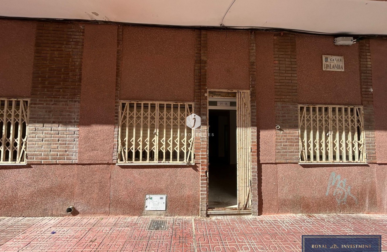 Aus zweiter Hand - Wohnung -
Torrevieja - Centro