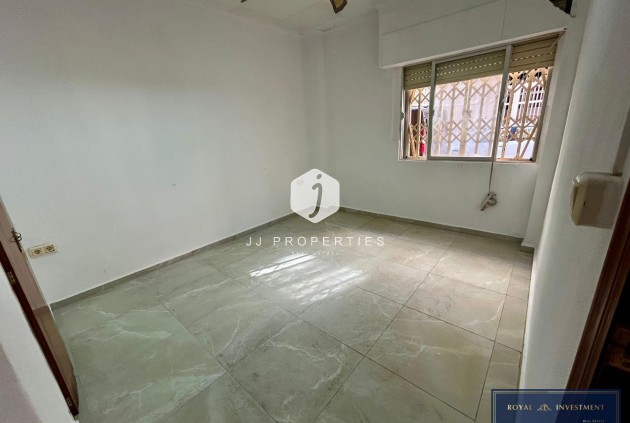 Aus zweiter Hand - Wohnung -
Torrevieja - Centro