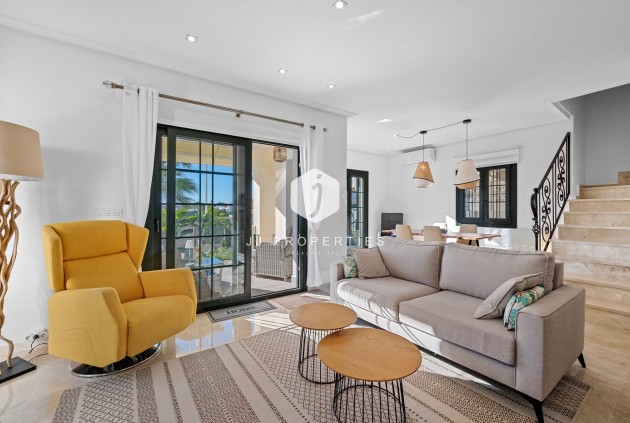 Aus zweiter Hand - Villa -
Orihuela Costa - Costa Blanca