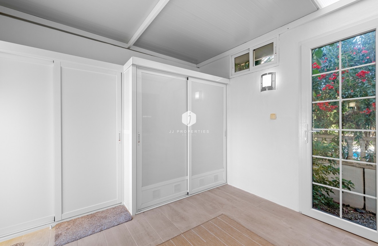 Aus zweiter Hand - Villa -
Orihuela Costa - Costa Blanca