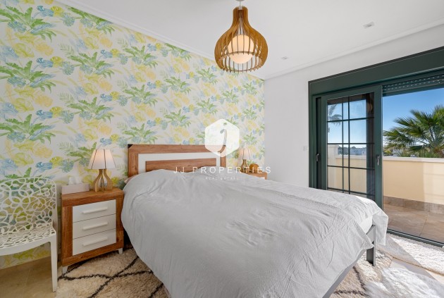 Aus zweiter Hand - Villa -
Orihuela Costa - Costa Blanca