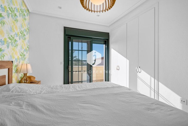 Aus zweiter Hand - Villa -
Orihuela Costa - Costa Blanca