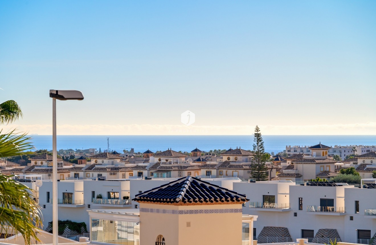 Aus zweiter Hand - Villa -
Orihuela Costa - Costa Blanca