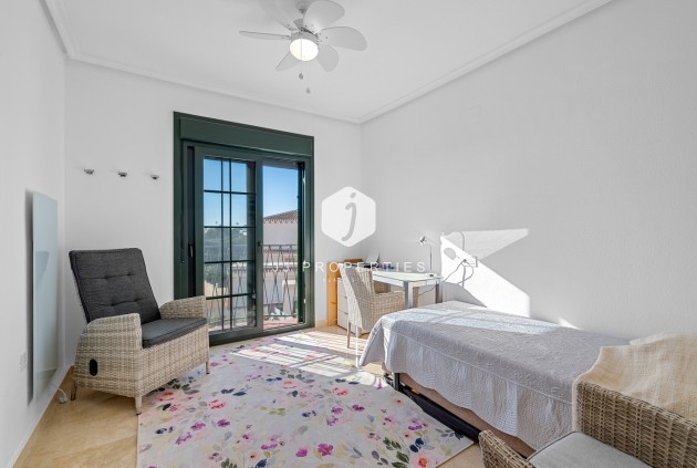 Aus zweiter Hand - Villa -
Orihuela Costa - Costa Blanca