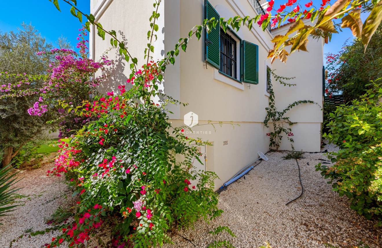 Aus zweiter Hand - Villa -
Orihuela Costa - Costa Blanca