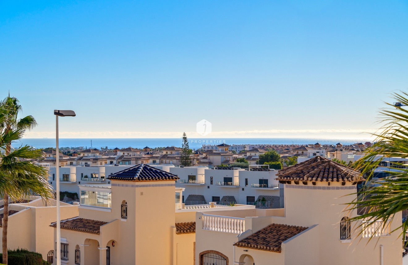 Aus zweiter Hand - Villa -
Orihuela Costa - Costa Blanca