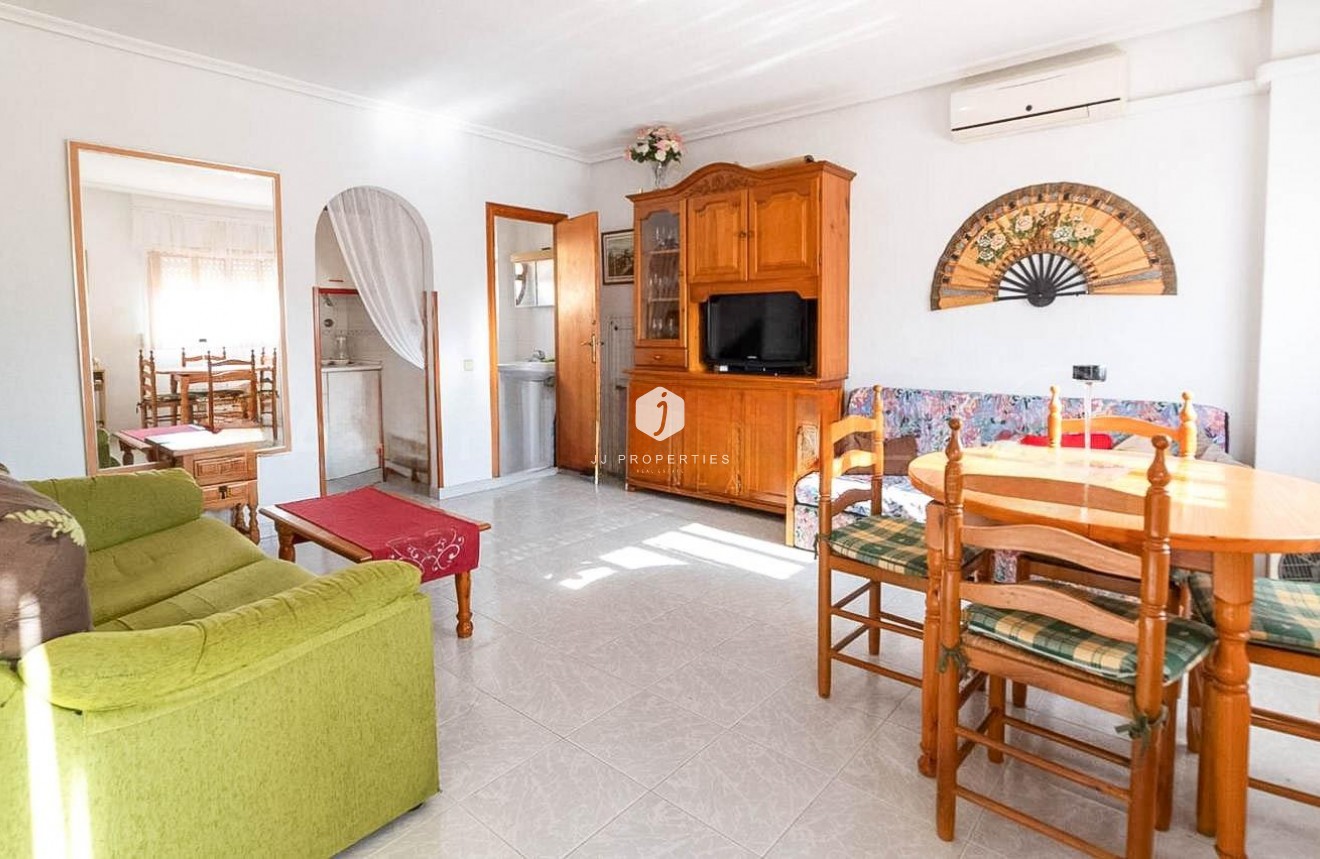 Aus zweiter Hand - Chalet -
Torrevieja - Playa del Cura